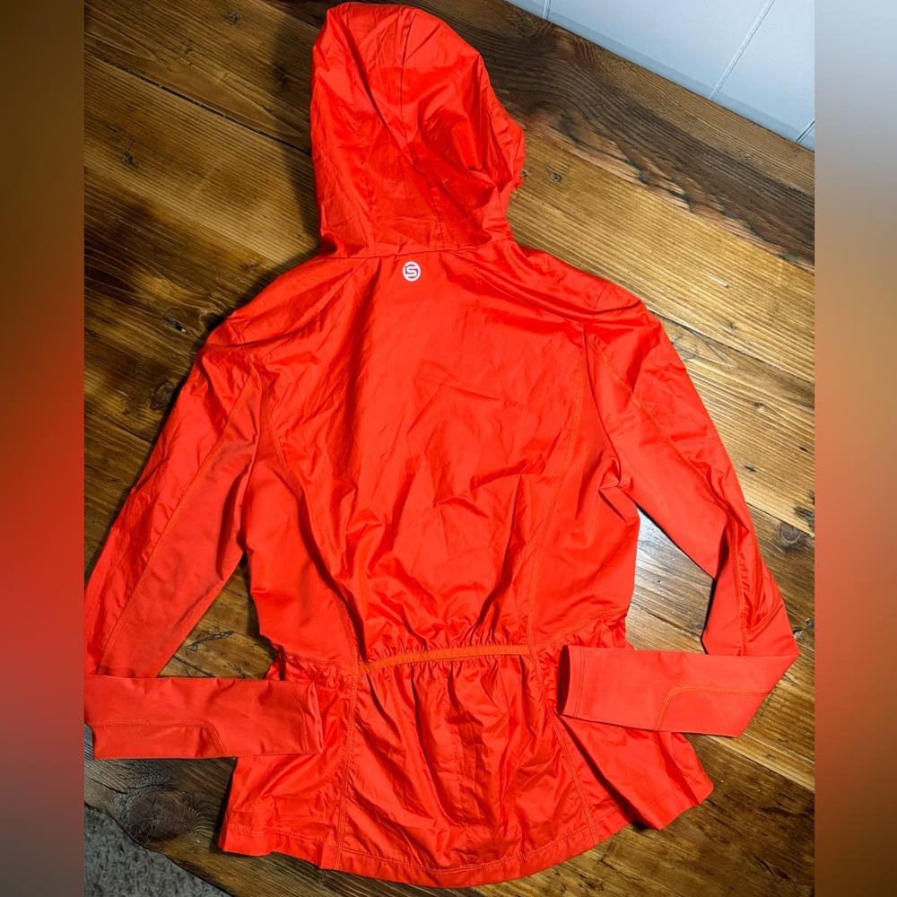Skins Women Gylle Engineered Hooded Lightweight Wind Breaker Jacket Coral Red XS - Picture 13 of 15